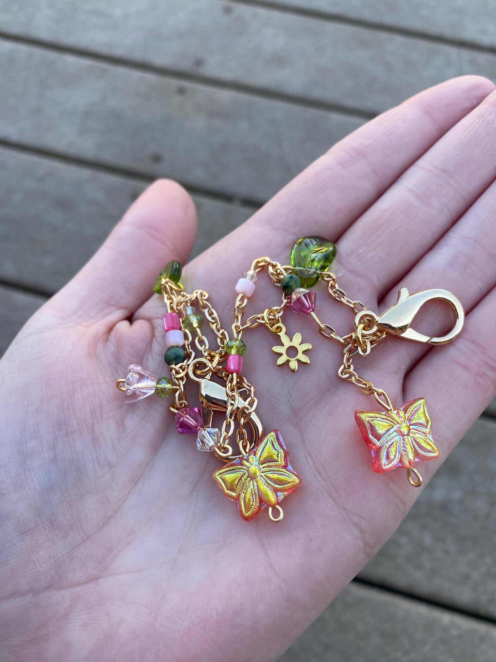 Fluttering Petals Mask Chain