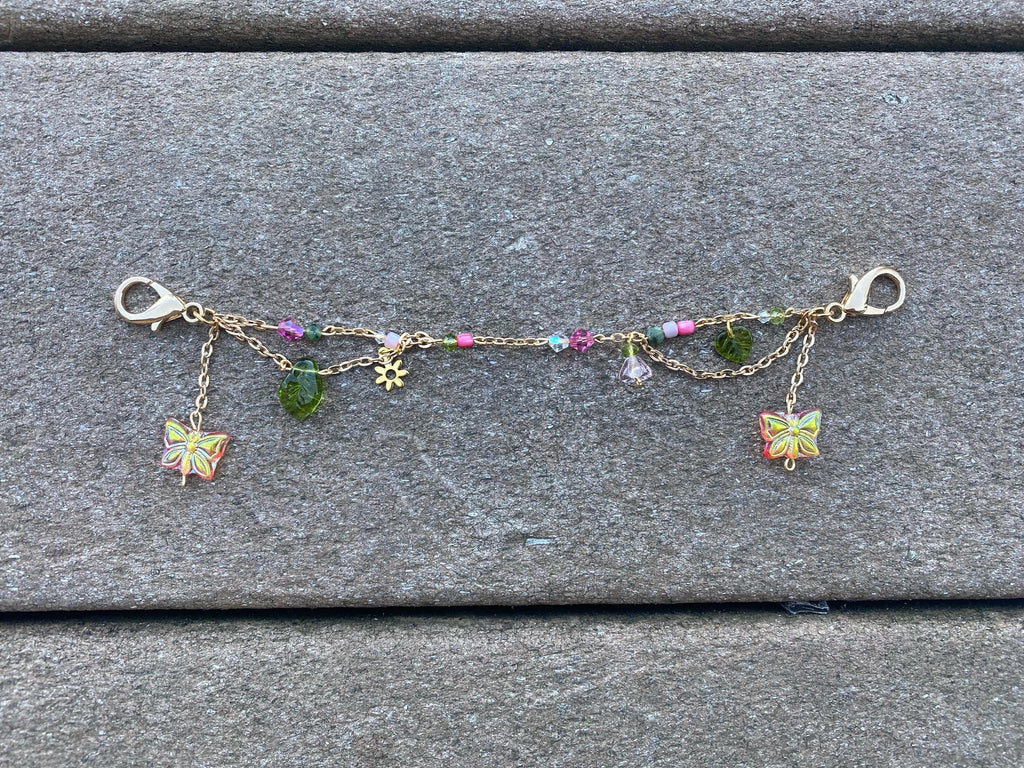 Fluttering Petals Mask Chain