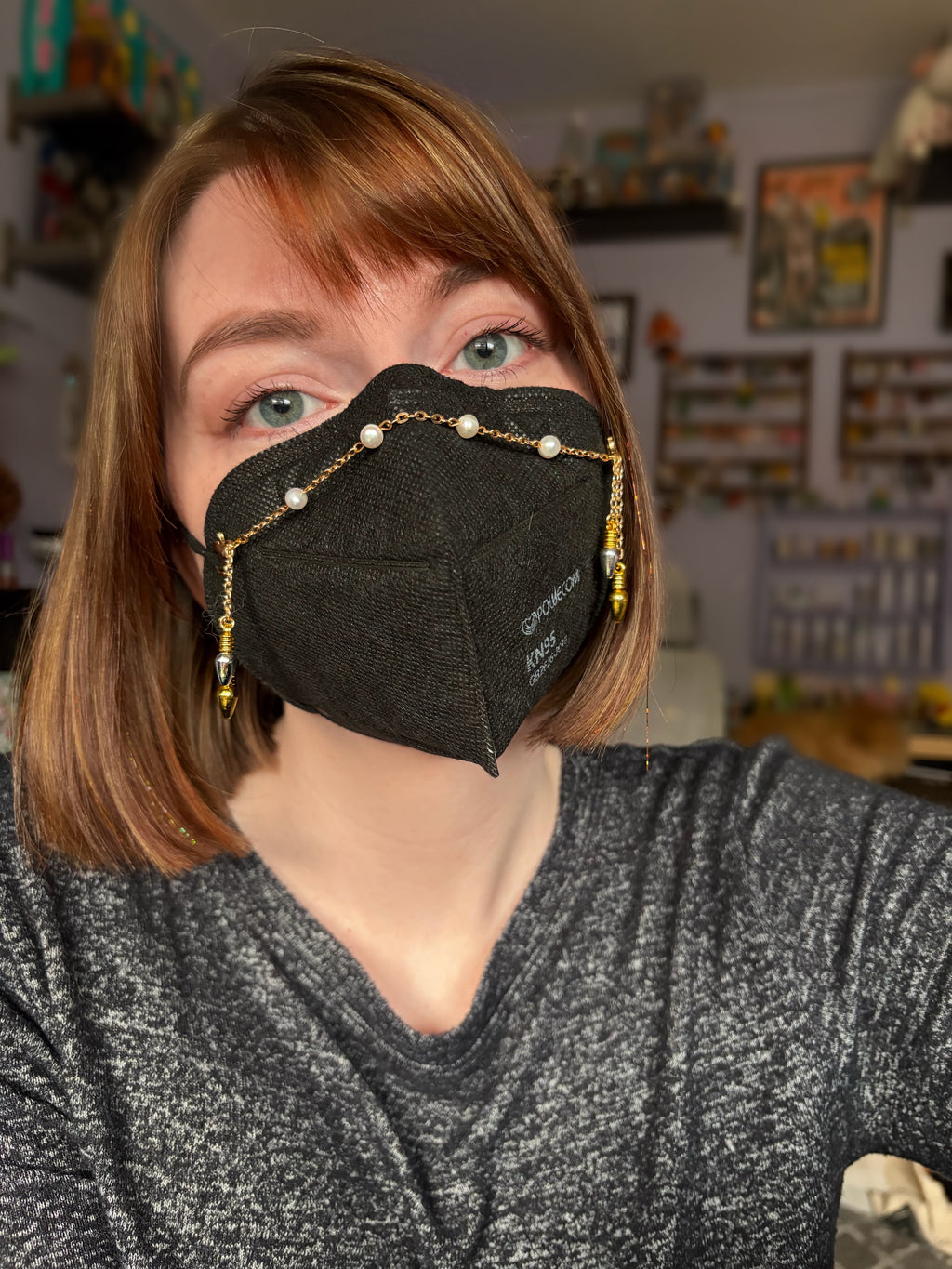 Christmas Pearl Lights Mask Chain