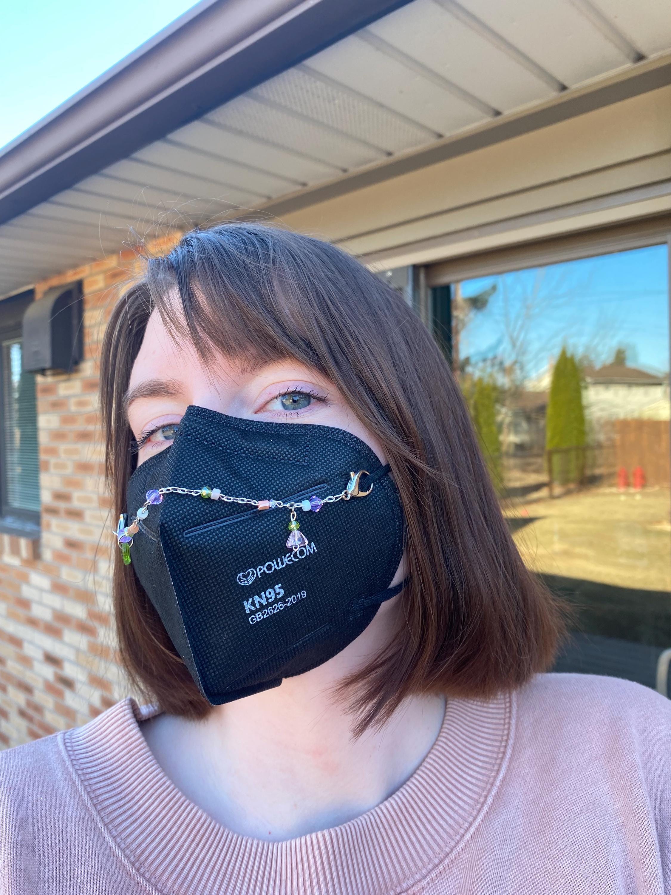 Spring Glimmer Mask Chain