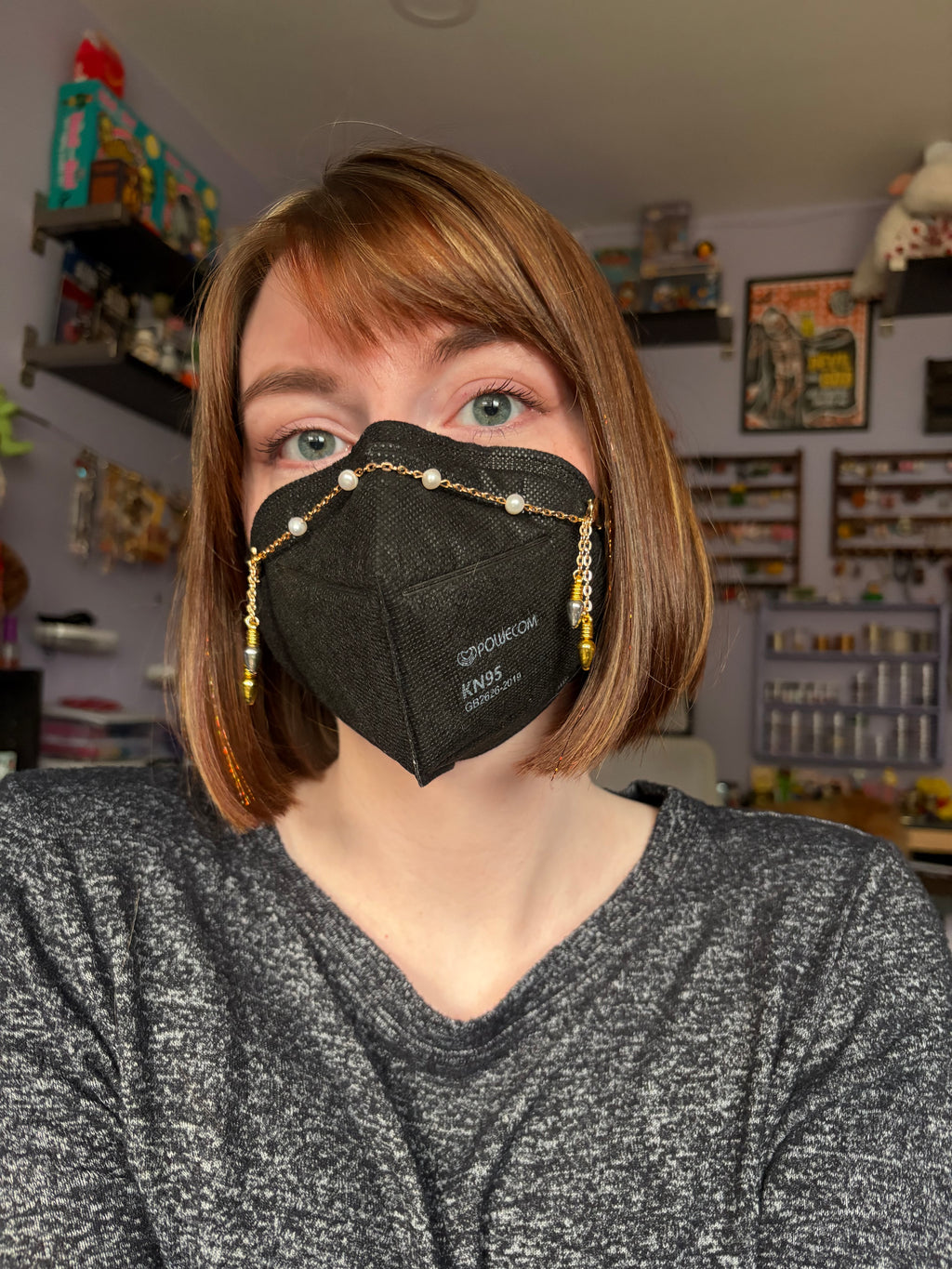 Christmas Pearl Lights Mask Chain