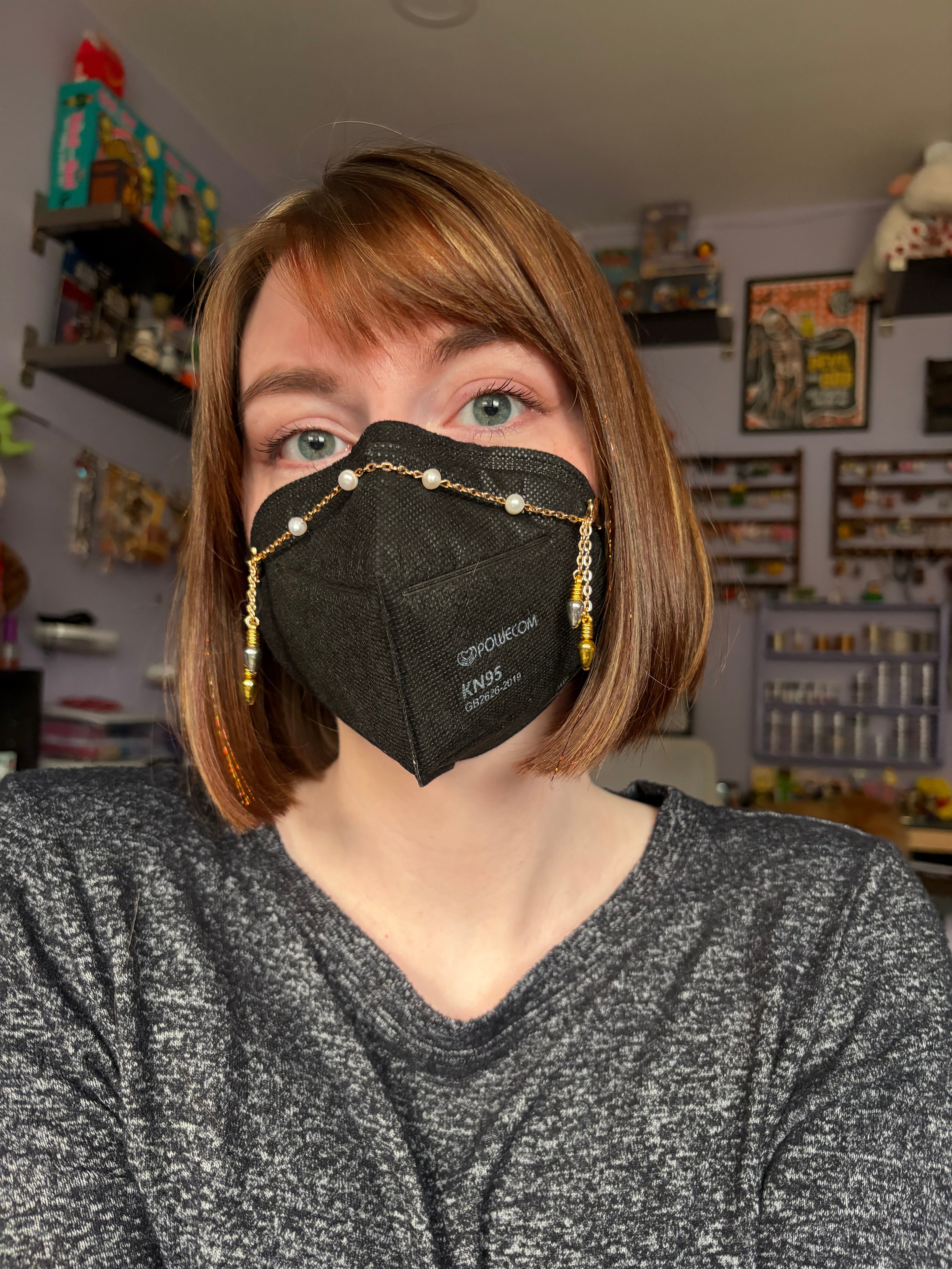 Christmas Pearl Lights Mask Chain