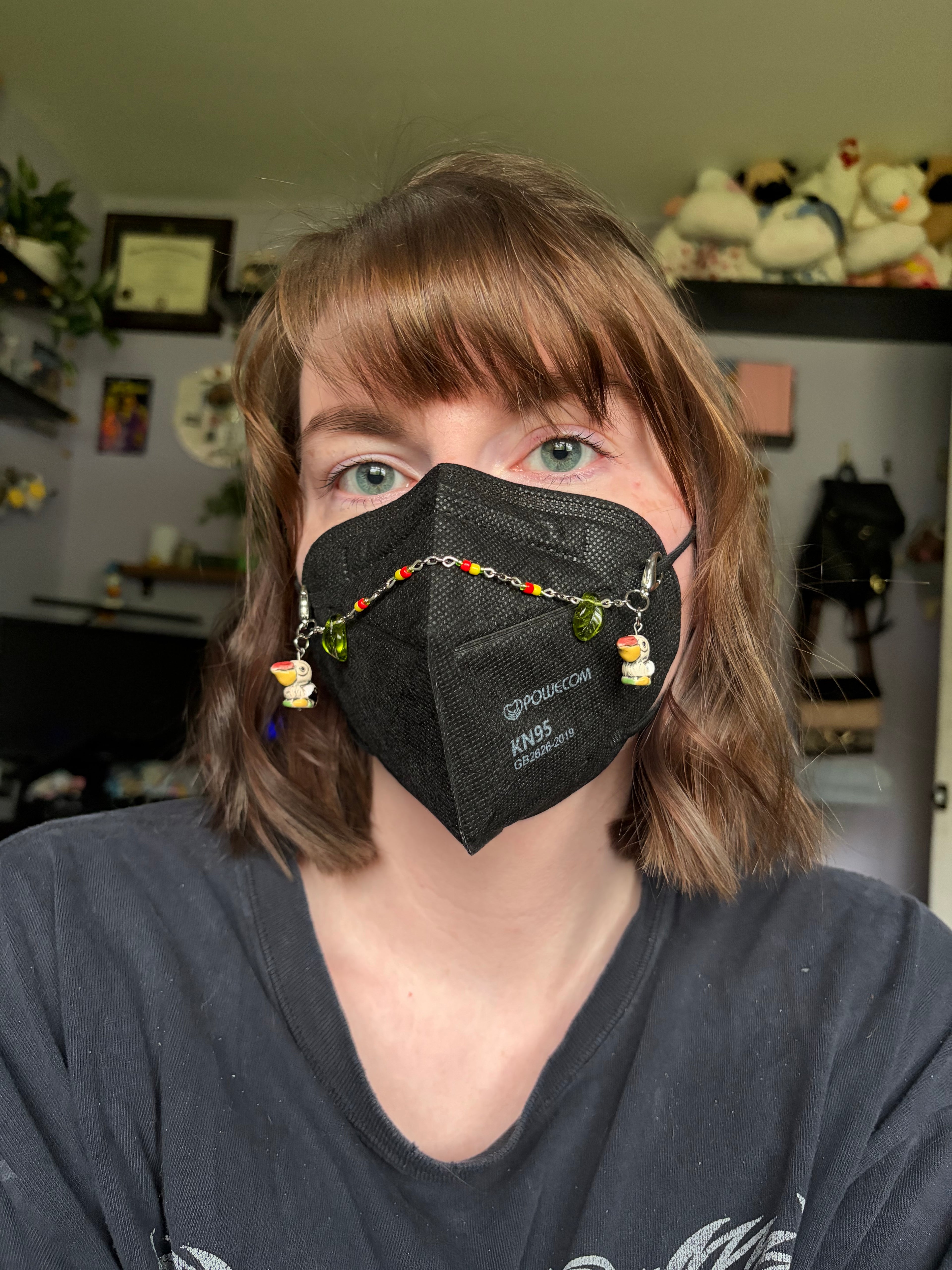 Pelican Mask Chain